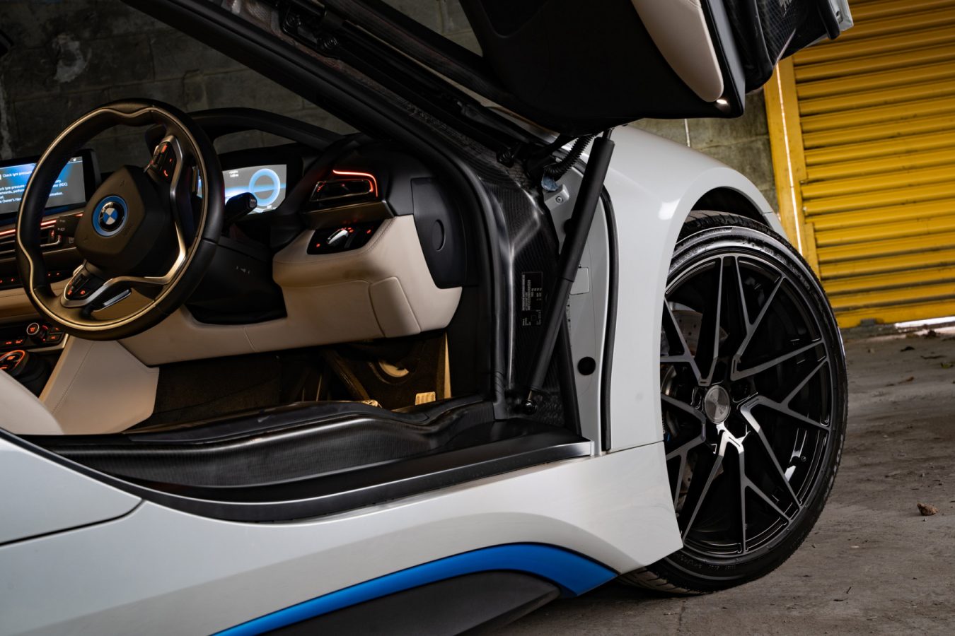 BMW-i8-Riviera-RF106-Flow-Formed-Alloy-Wheels