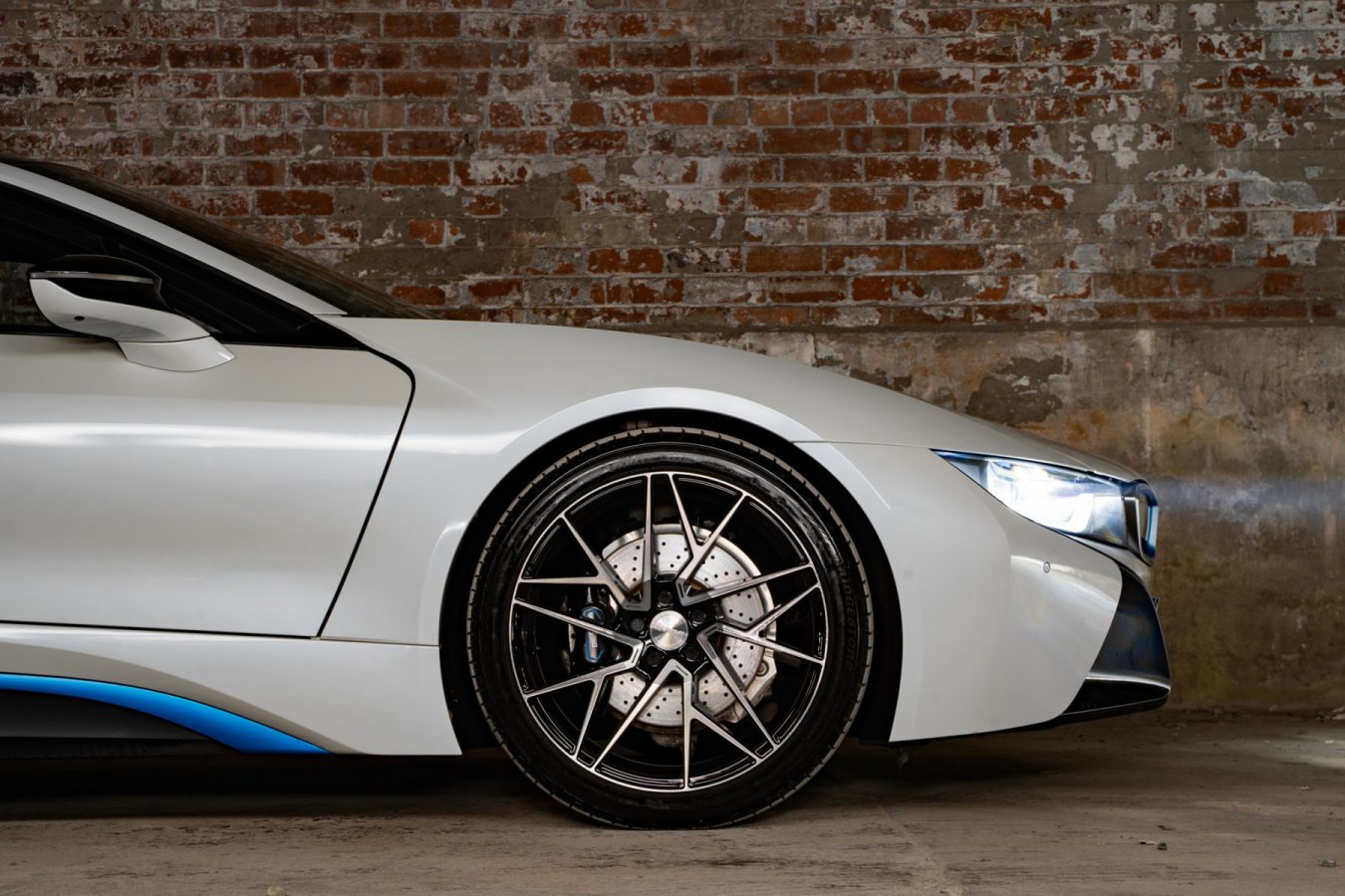 BMW-i8-Riviera-RF106-Flow-Formed-Alloy-Wheels