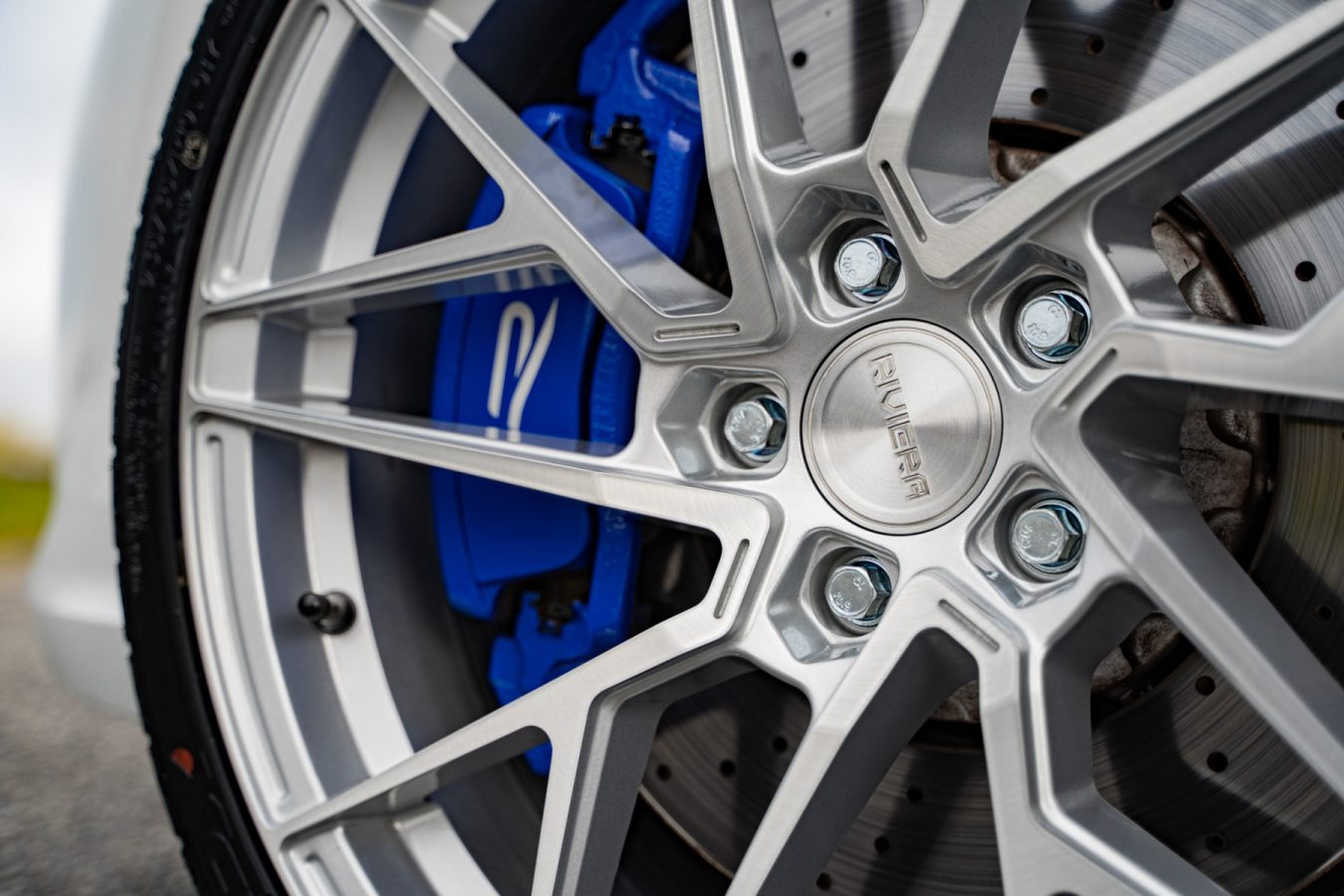 Volkswagen-Golf-R-mk8-Riviera-RF106-Flow-Formed-Alloy-Wheels