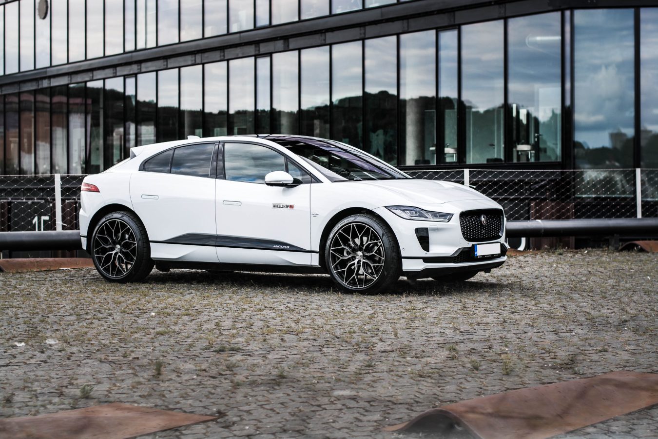 Jaguar I-Pace EV400 Riviera RF108 BPDT