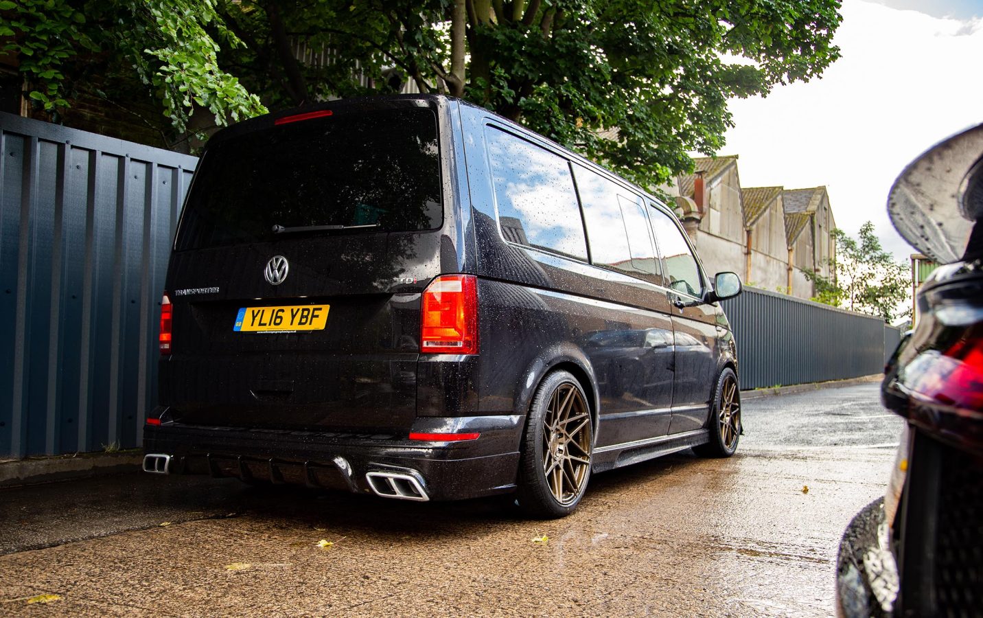 Volkswagen Transporter T6 Riviera RF2 Bronze