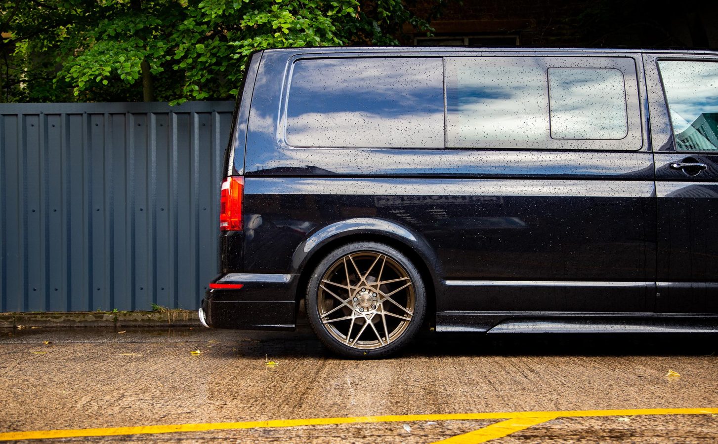 Volkswagen Transporter T6 Riviera RF2 Bronze